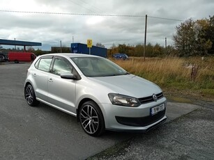 2011 - Volkswagen Polo Manual