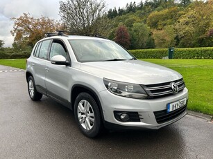 2011 - Volkswagen Tiguan Manual