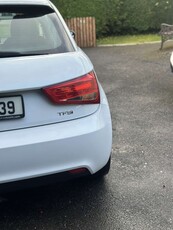 2012 - Audi A1 Manual