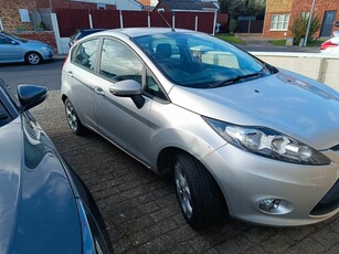 2012 - Ford Fiesta Manual