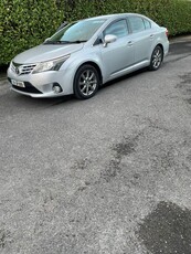 2012 - Toyota Avensis Manual