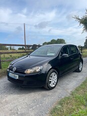 2012 - Volkswagen Golf Manual