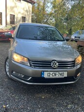 2012 - Volkswagen Passat Manual