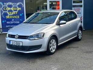 2012 - Volkswagen Polo Automatic