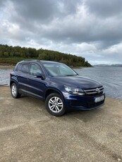 2012 - Volkswagen Tiguan Manual