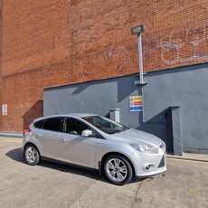 2013 - Ford Focus Manual