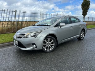 2014 - Toyota Avensis Manual