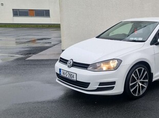 2014 - Volkswagen Golf Manual