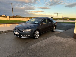 2014 - Volkswagen Passat Manual