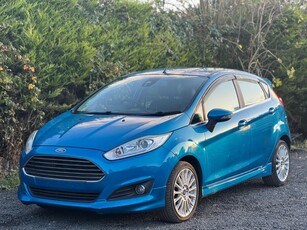 2015 - Ford Fiesta Automatic