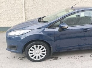 2015 - Ford Fiesta Manual