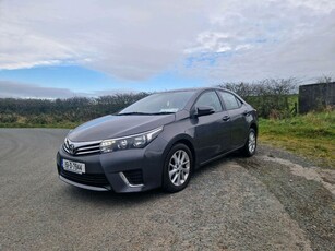 2015 - Toyota Corolla Manual