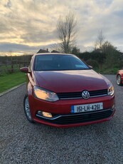 2015 - Volkswagen Polo Automatic