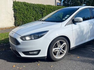 2016 - Ford Focus Manual