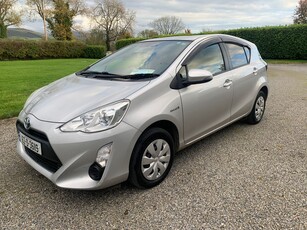 2016 - Toyota Aqua Automatic