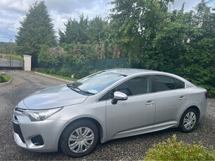 2016 - Toyota Avensis Manual