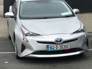 2016 - Toyota Prius Automatic