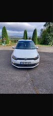 2016 - Volkswagen Polo Manual