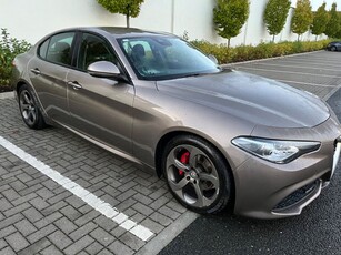 2017 - Alfa Romeo Giulia Automatic