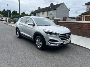 2017 - Hyundai Tucson Manual