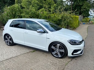 2017 - Volkswagen Golf Automatic