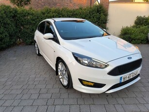 2018 - Ford Focus Manual