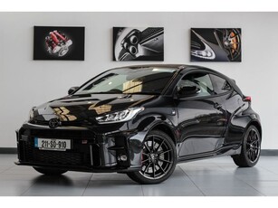 2021 - Toyota Yaris Manual