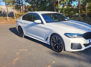 2023 - BMW 5-Series Automatic