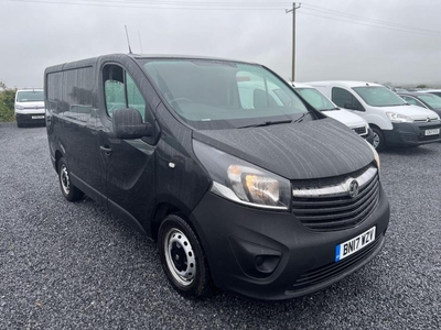 VAUXHALL VIVARO