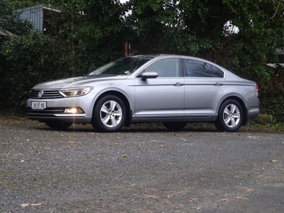 2018 - Volkswagen Passat Manual