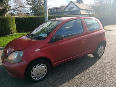 2003 - Toyota Yaris ---