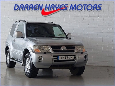 2007 - Mitsubishi Pajero Manual