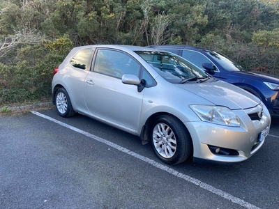 2007 - Toyota Auris ---