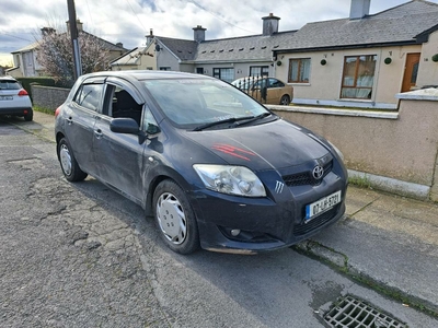 2007 - Toyota Auris Manual