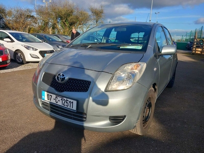 2007 - Toyota Yaris Manual