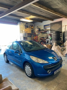 2008 - Peugeot 207 Manual