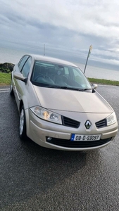 2008 - Renault Megane Manual