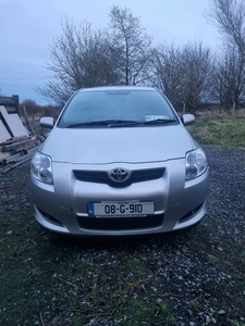 2008 - Toyota Auris Manual