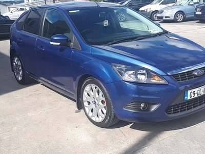 2009 - Ford Focus ---