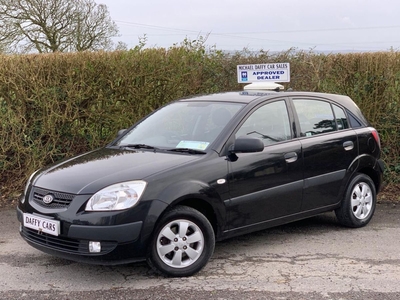 2009 - Kia Rio Manual