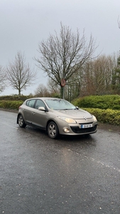 2009 - Renault Megane Manual