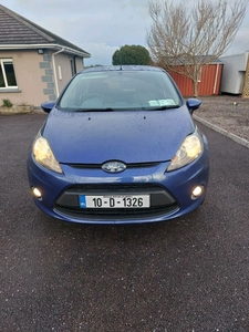 2010 - Ford Fiesta Manual