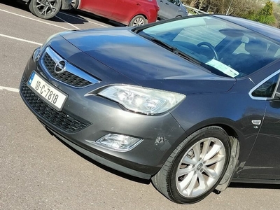 2010 - Opel Astra Manual