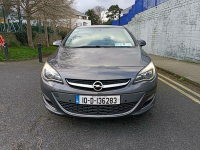 2010 - Opel Astra Manual