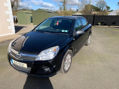 2010 - Opel Astra Manual