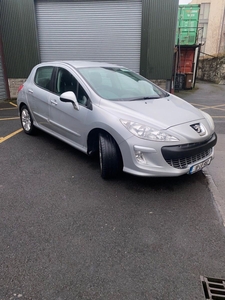 2010 - Peugeot 308 Manual