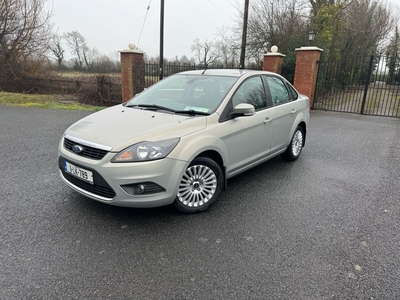 2011 - Ford Focus Manual