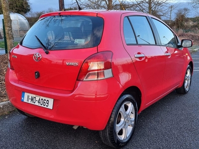 2011 - Toyota Yaris Manual