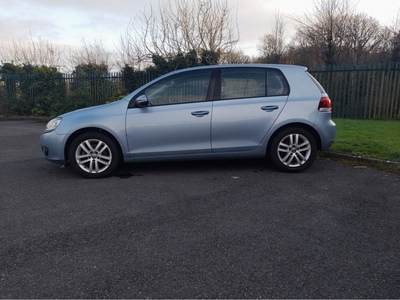 2011 - Volkswagen Golf Automatic