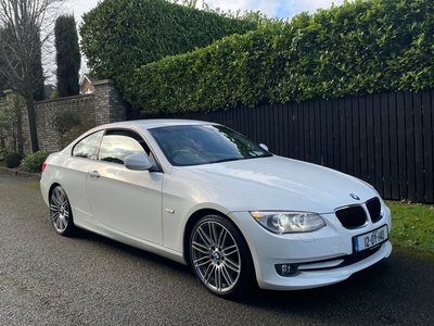 2012 - BMW 3-Series Manual